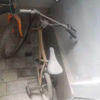 دو عدد دوچرخه|دوچرخه، اسکیت، اسکوتر|قدس, شهر‌قدس|دیوار