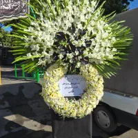 تاج گل ختم  وتاج گل شادی باقیمت استثنایی بازارگل|گل و گیاه طبیعی|اصفهان, همدانیان|دیوار