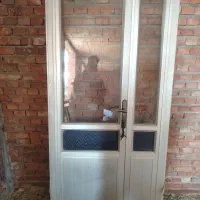 درب وپنجره آ لومینیمی.