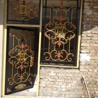 رنگ امیزی درب وپنجره انجام میشود|خدمات پیشه و مهارت|سراوان, |دیوار