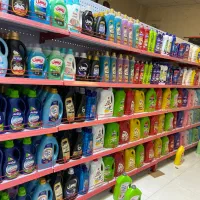 صندوقدار و فروشنده خانم