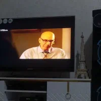 تلویزیون ۴۰ اینچ