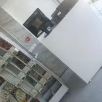 یخچال و ویترین شیرینی فروشی با دکور و تجهیزات|فروشگاه و مغازه|شیراز, لاله|دیوار