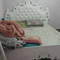 تخت خواب سلطنتی دونفره