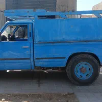 نیسان آبی رنگ