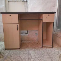 میز کامپیوتر و  مطالعه در حد نو