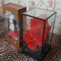 دو عدد عروسک و گل مناسب هدیه دادن|گل مصنوعی|اندیشه, اندیشه فاز ۱|دیوار