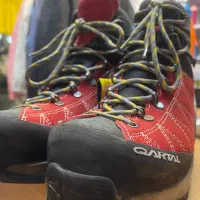 کفش کوهنوردی و طبیعت گردی