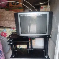تلویزیون رنگی 29اینچ و میز