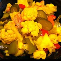 تولید و پخش خیار شور و ترشیجات ۸۰۰۰۰