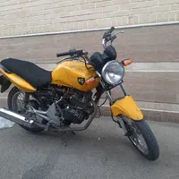 متورسیکلت کثیر۲۰۰ مدل۹۱