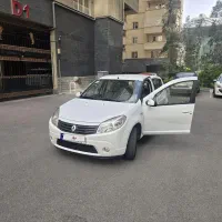 ساندرو اتومات سفید بی‌رنگ ۱۴۰ هزار تا کار سال ۹۵