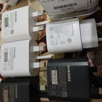 ۵ تا شارژر سامسونگ ۲۵ وات اصل و تعدادی اداپتور