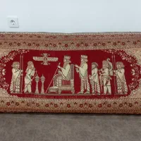 چهار عدد پشتی در حد نو بفروش میرسد