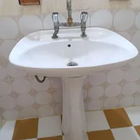 یک روشویی سالم و تمیز