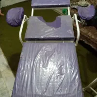 تخت مامایی سالم در حد نو