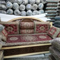 زیبایی اصیل و ماندگار پشتی و شاه‌نشین زربافت