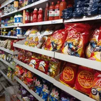 نیازمند فروشنده خانم