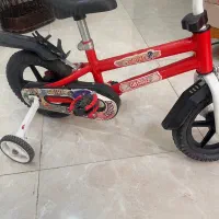 دوچرخه..اسباب بازی .اسکیت برد در حد نو