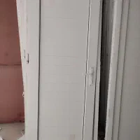 درب سرویس بهداشتی