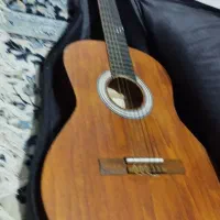 گیتار کلاسیک دست‌ساز خارجی|گیتار، بیس، امپلیفایر|کرج, شهرک بنفشه|دیوار