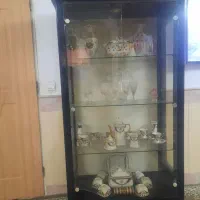 ویترین بزرگ شیشه ای