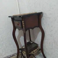 میز تلفن تمیز با چوب طبیعی