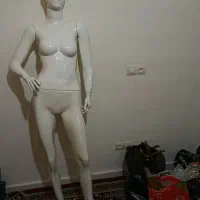 مانکن دست دوم زنانه