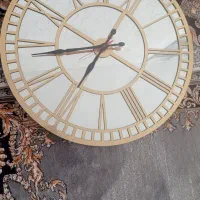 ساعت دیواری