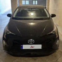 تویوتا پریوس مدل 2017 تیپ 2