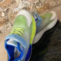 کتونی بچگانه|کفش و لباس بچه|قم, مسجد امام حسن|دیوار