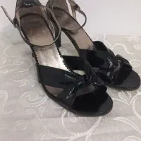 کفش مجلسی|کیف، کفش، کمربند|قروه, |دیوار