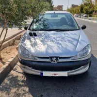 فروش ۲۰۶ صندوقدار بی رنگ