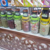 فروشنده خانم