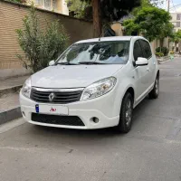 خودرو ساندرو اتومات