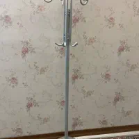 جالباسی ایستاده در حد نو به فروش میرسد