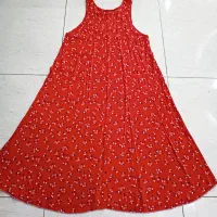 پیراهن قرمز|لباس|هشتگرد, شهرک بعثت|دیوار