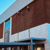 کار در ارتفاع باطناب پیچ رولپلاک آببندی شستشونما|خدمات پیشه و مهارت|زنجان, |دیوار