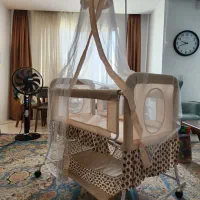تخت خارجی کنار مادر|تخت و صندلی بچه|مشهد, شهرک رازی (شهرک غرب)|دیوار