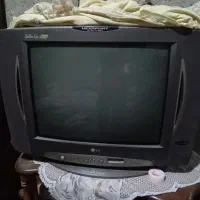 چهار عدد تلویزیون سه تاش نیاز به تعمیر ویکیش سالم