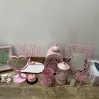 دکوری های صورتی