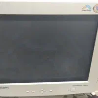 مانیتور قدیمی کامپیوتر