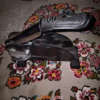 مهربرحسته فلزی رومیزی