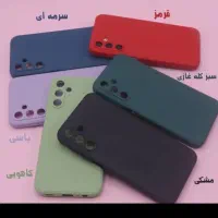 بازاریاب یافروشنده خانم اینترنتی