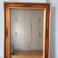 آینه دیواری یا آینه کنسول