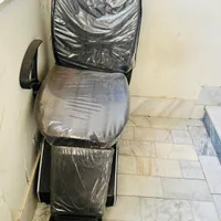 دو عدد صندلی