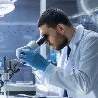 جویای کار نیروی ازمایشگاه