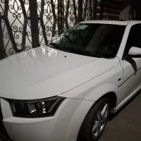 راننده مجرب باخودروی دناتوربو اتوماتیک