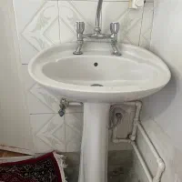 روشویی و اینه