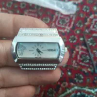 ساعت ورساچه اصل. تاحالا پشتش بازنشده